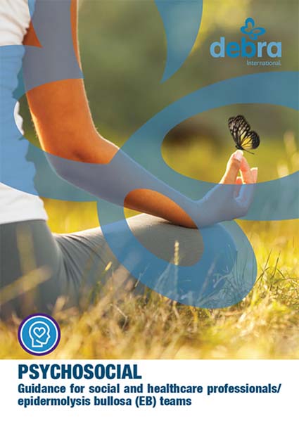 Capa do informativo de epidermólise bolhosa (EB) “PSYCHOSOCIAL - Guidance for social and healthcare professionals/epidermolysis bullosa (EB) teams” da DEBRA International