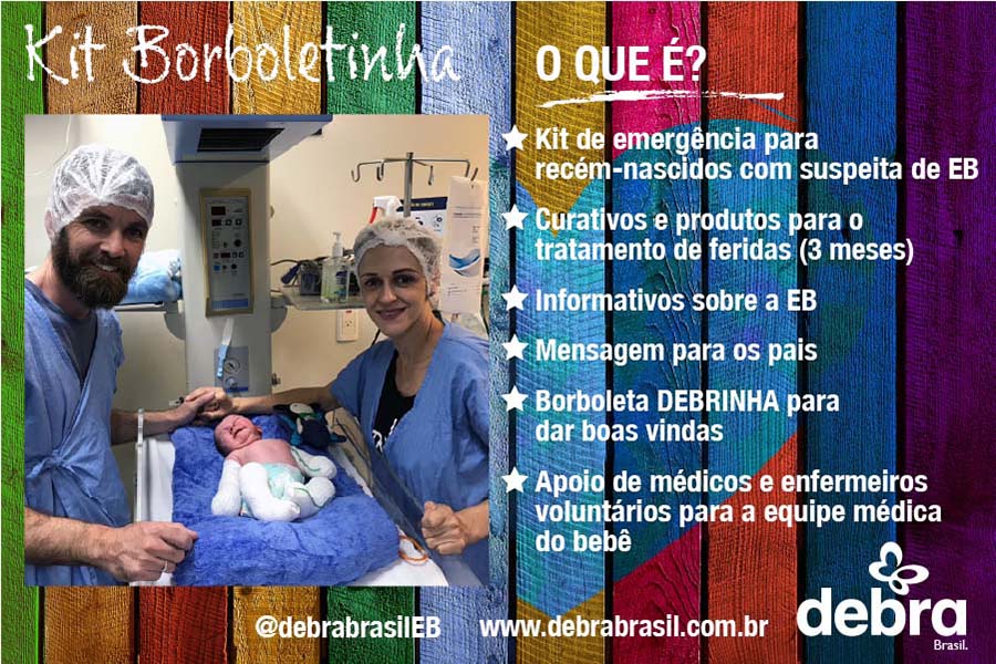 Banner do KIT Borboletinha de apoio ao bebê com epidermólise bolhosa (EB). Foto do Lucas no hospital com os pais, depois de fazer as trocas com os curativos especiais enviados pela DEBRA Brasil