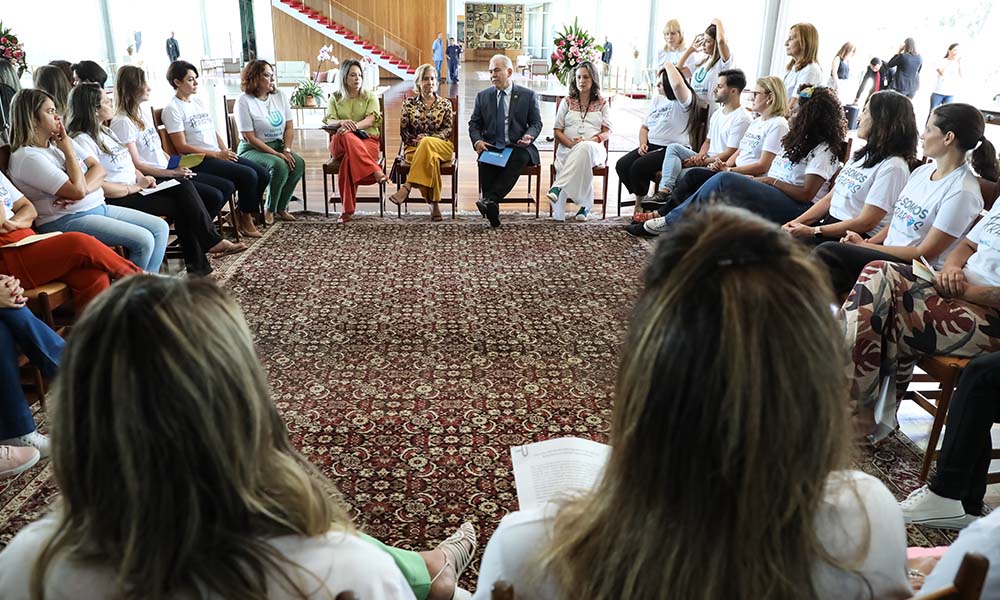 Roda de conversa com Ministro da Saúde, Marcelo Queiroga, e as mães de raros no Palácio da Alvorada 